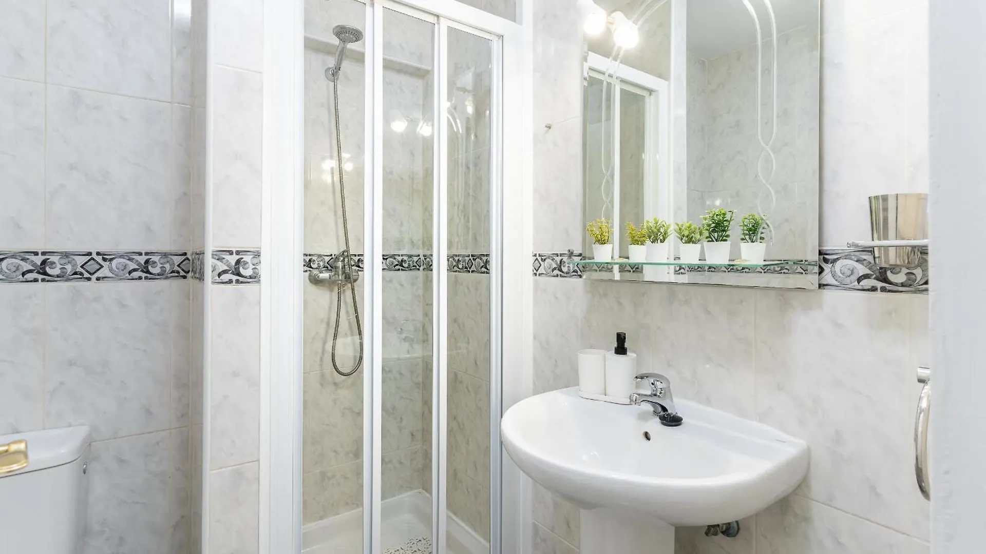 Blonzu Burkina Faso Apartment Benalmadena Spain
